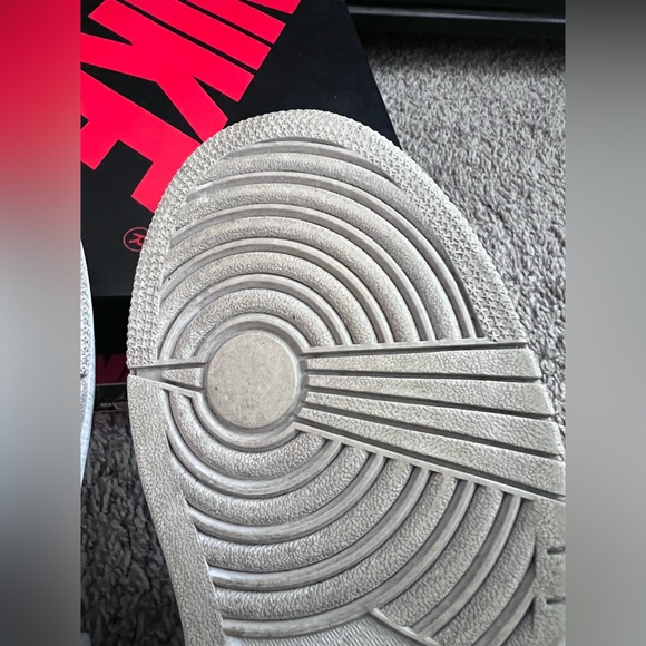 2 PAIRS- Nike Jordan 1 Low - Black Toe and Neutral Grey - Picture 11 of 11